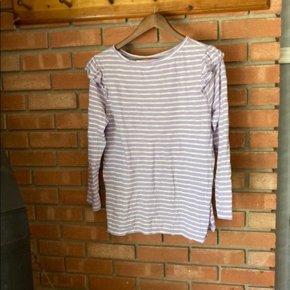 Old navy shirt